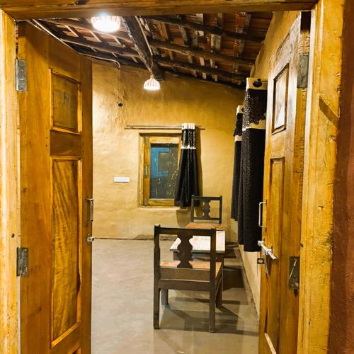 Lake View Basera Homestay, Khitauli